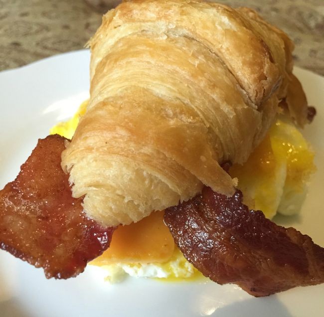 breakfast sandwich