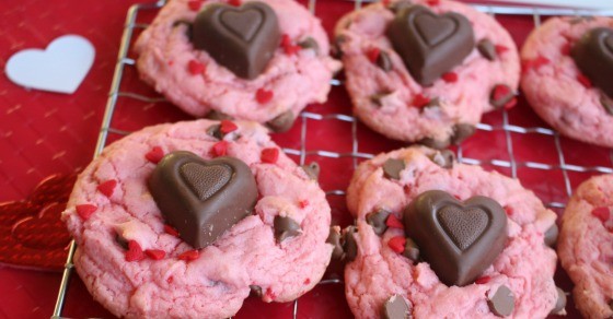 make heart cookies for valentines day